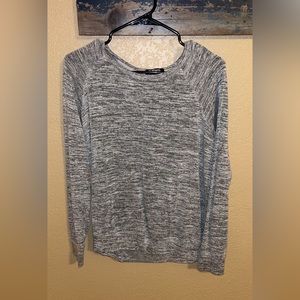 Gray long sleeve, stretchy